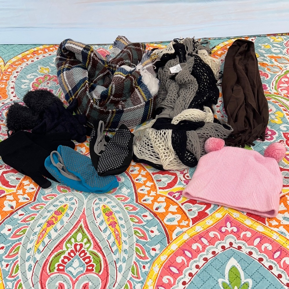 Colorful Winter Accessories Bundle - image 1